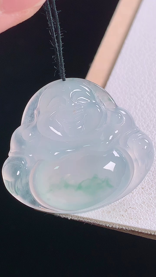 ️冰飘花佛公，无裂，尺寸:27.4-31.2-5.9mm