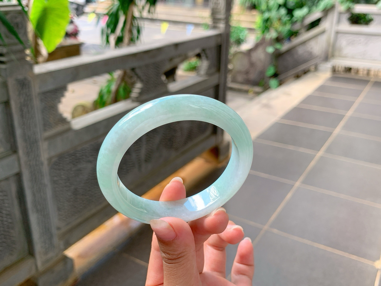 ｜59圈口
冰蓝晴，整体端庄大气，颜色清雅自然，小清新风格