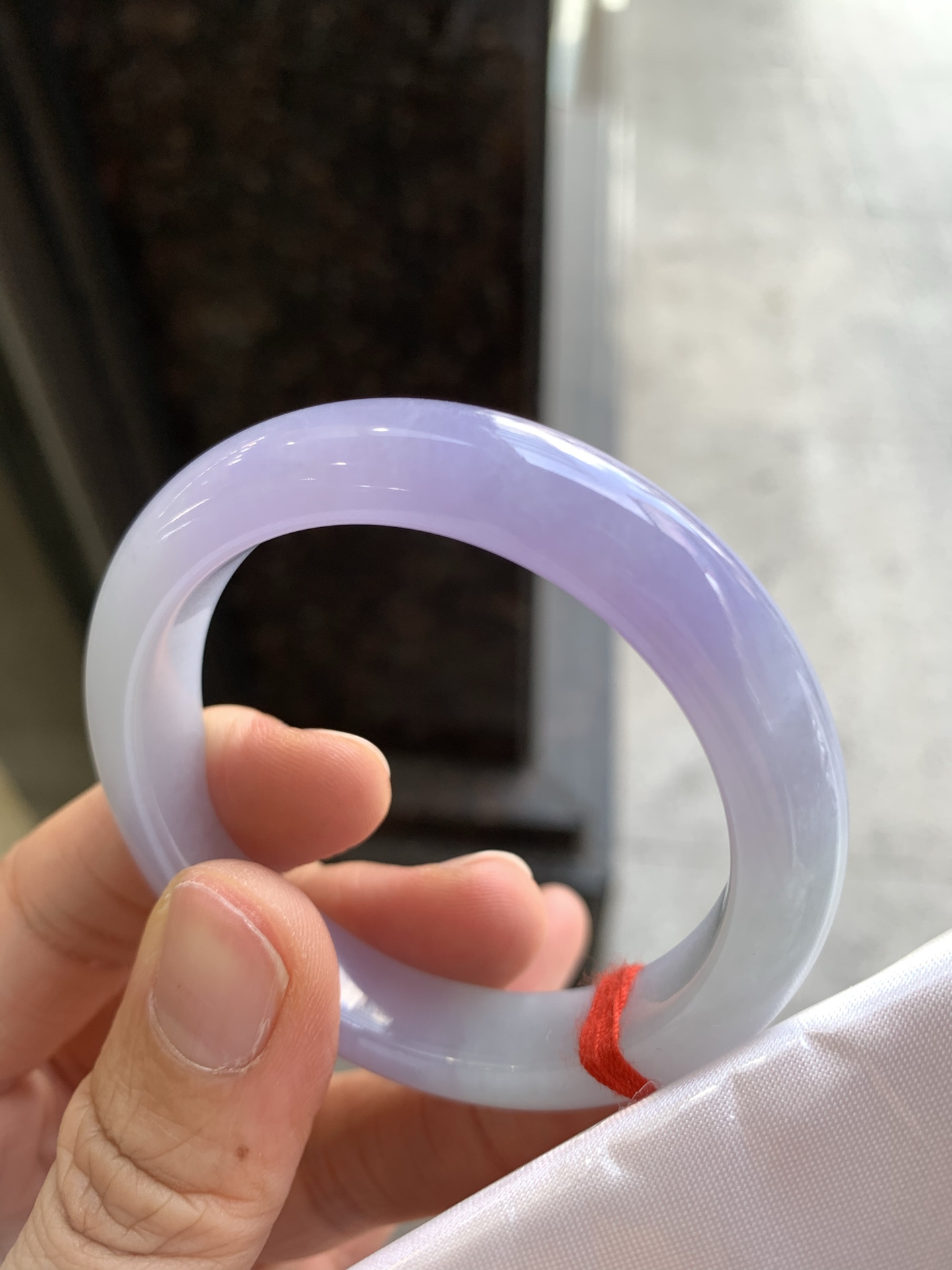 正圈 无裂 尺寸：50/10.3/8 见光不失