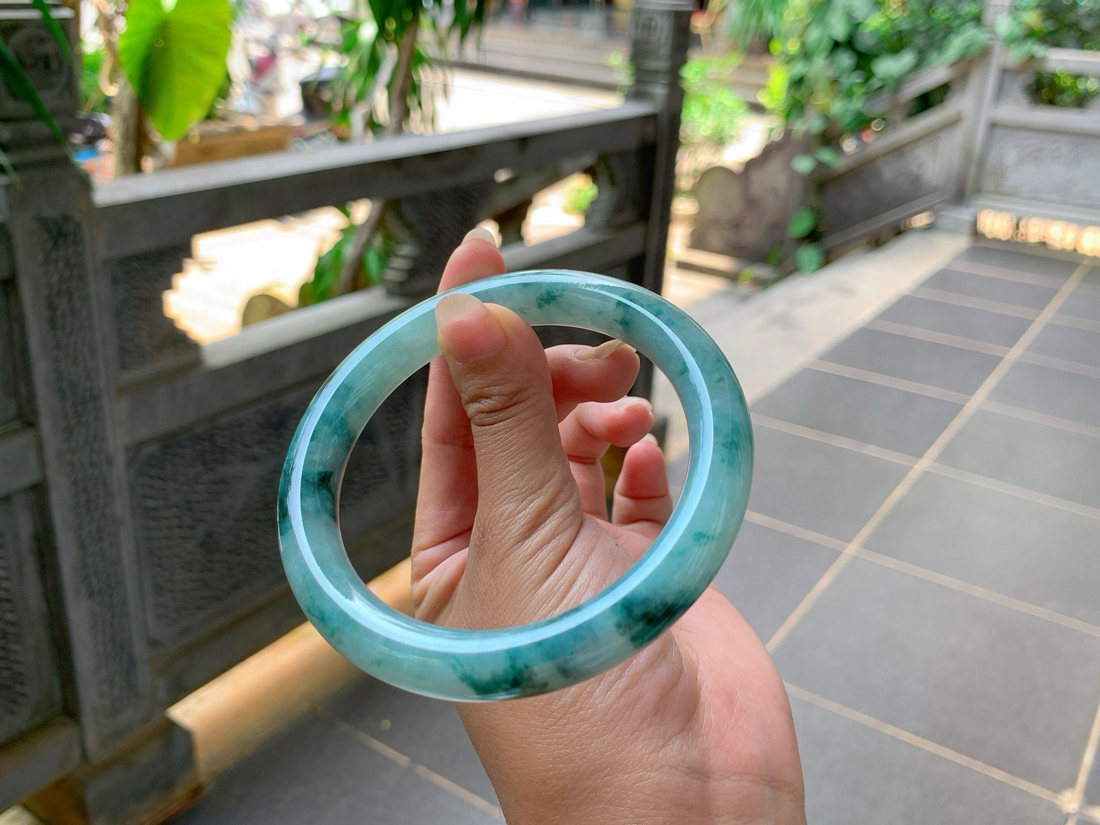 ｜65圈口
冰飘花福镯，条粗:11.1，水墨丹青画，磅礴大气，气宇轩昂，