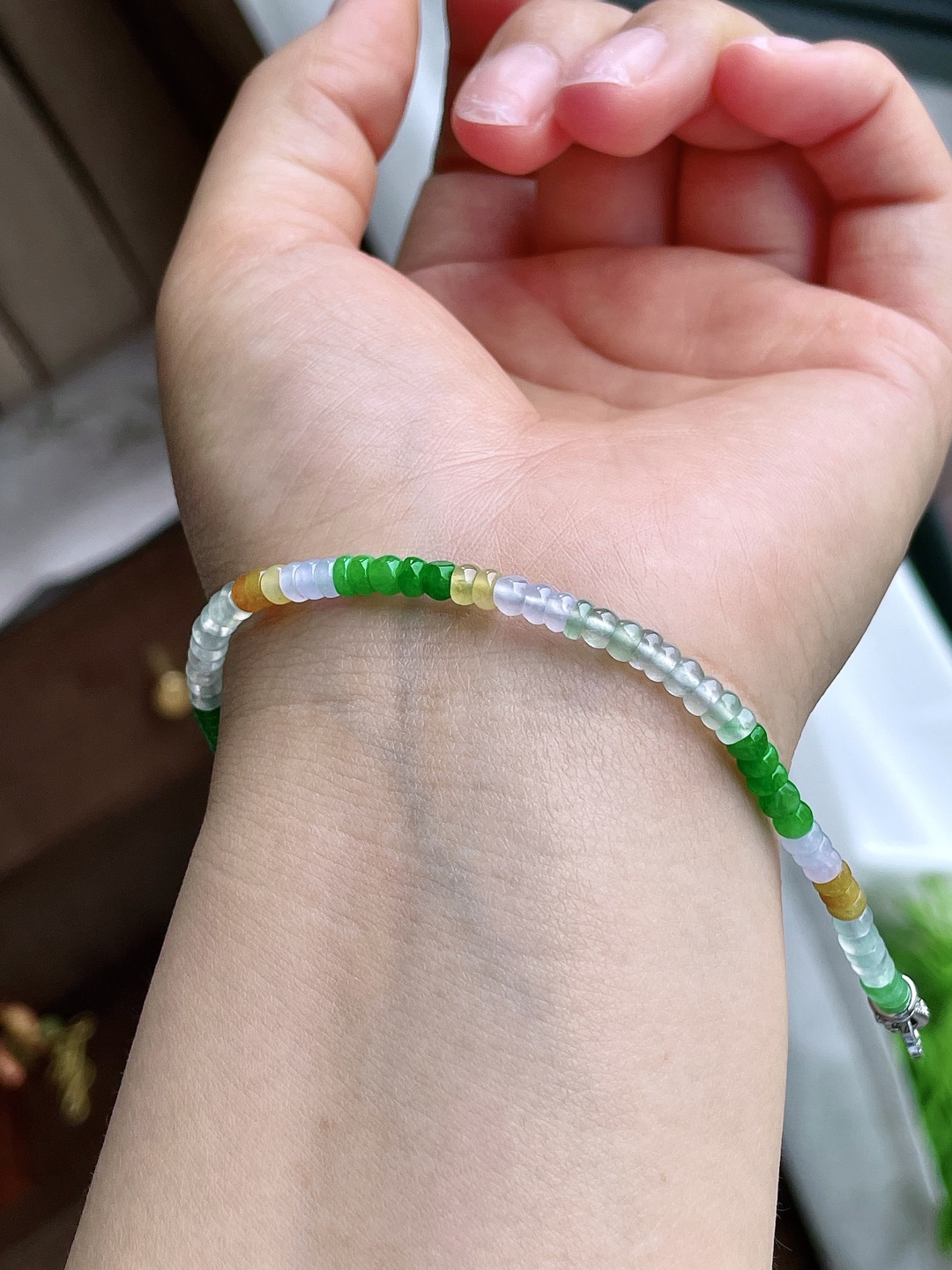 【珠子】冰多宝手串算盘珠珠子手串【说明】缅料 性比高【尺寸】3.9-2.4mm【重量】7.3克