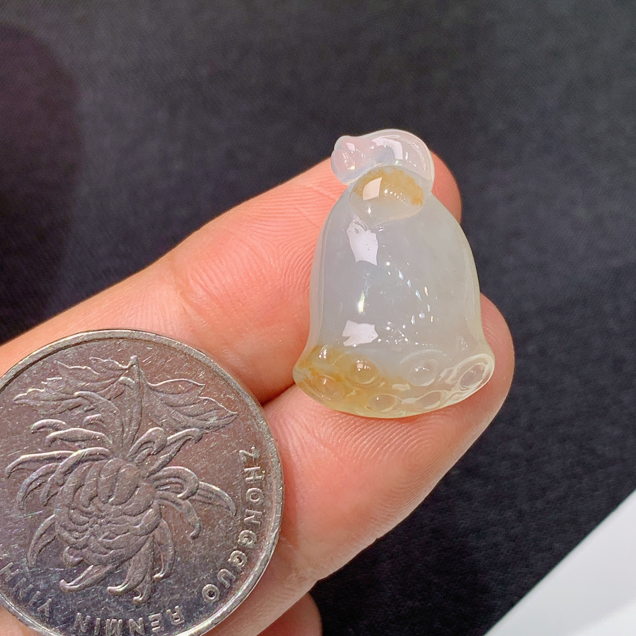 冰黄翡莲蓬，好运连连，冰润细腻，种水足，001整体尺寸21.4*15*7.8
