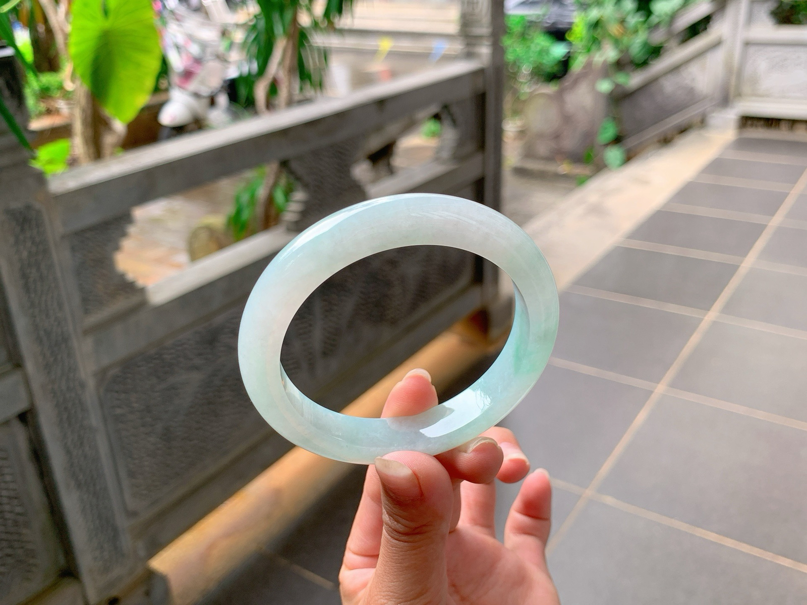 ｜59圈口
冰晴底，飘飘绿花，清新别致，淡雅自然，