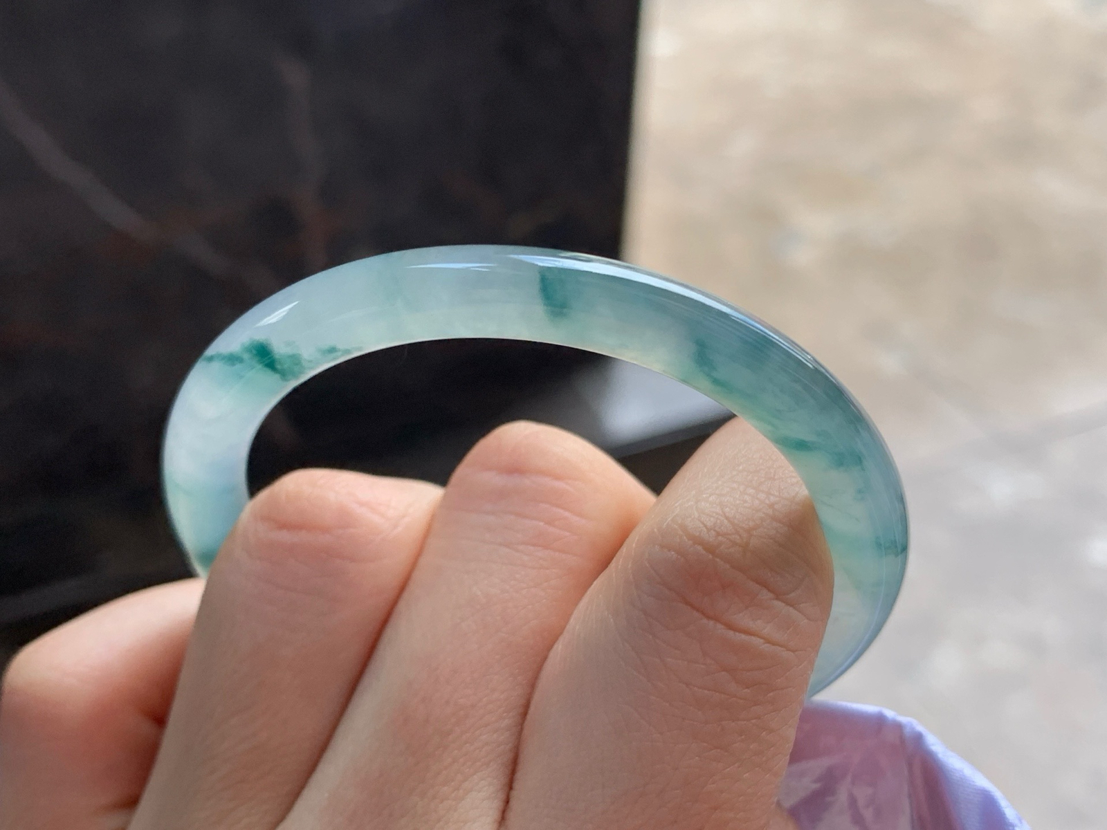 50.5-6.7
蓝花细条^_^冰透 鲜艳