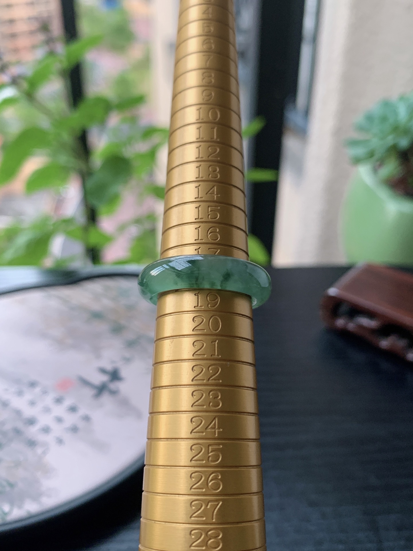 老坑冰种胶感飘蓝花素面戒指 裸石尺寸:18.5-6-4mm
