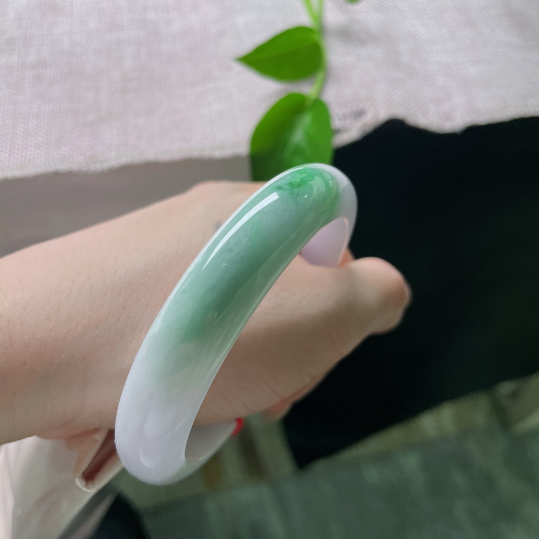 58.7/13/8.4，春彩正圈，水润，细腻，春色满园，一点棉纹，优雅，ss53830a