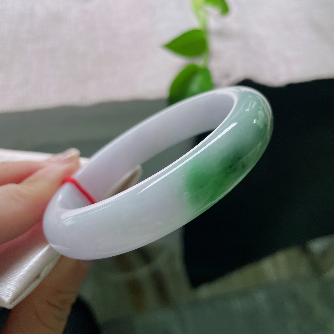 58.7/13/8.4，春彩正圈，水润，细腻，春色满园，一点棉纹，优雅，ss53830a
