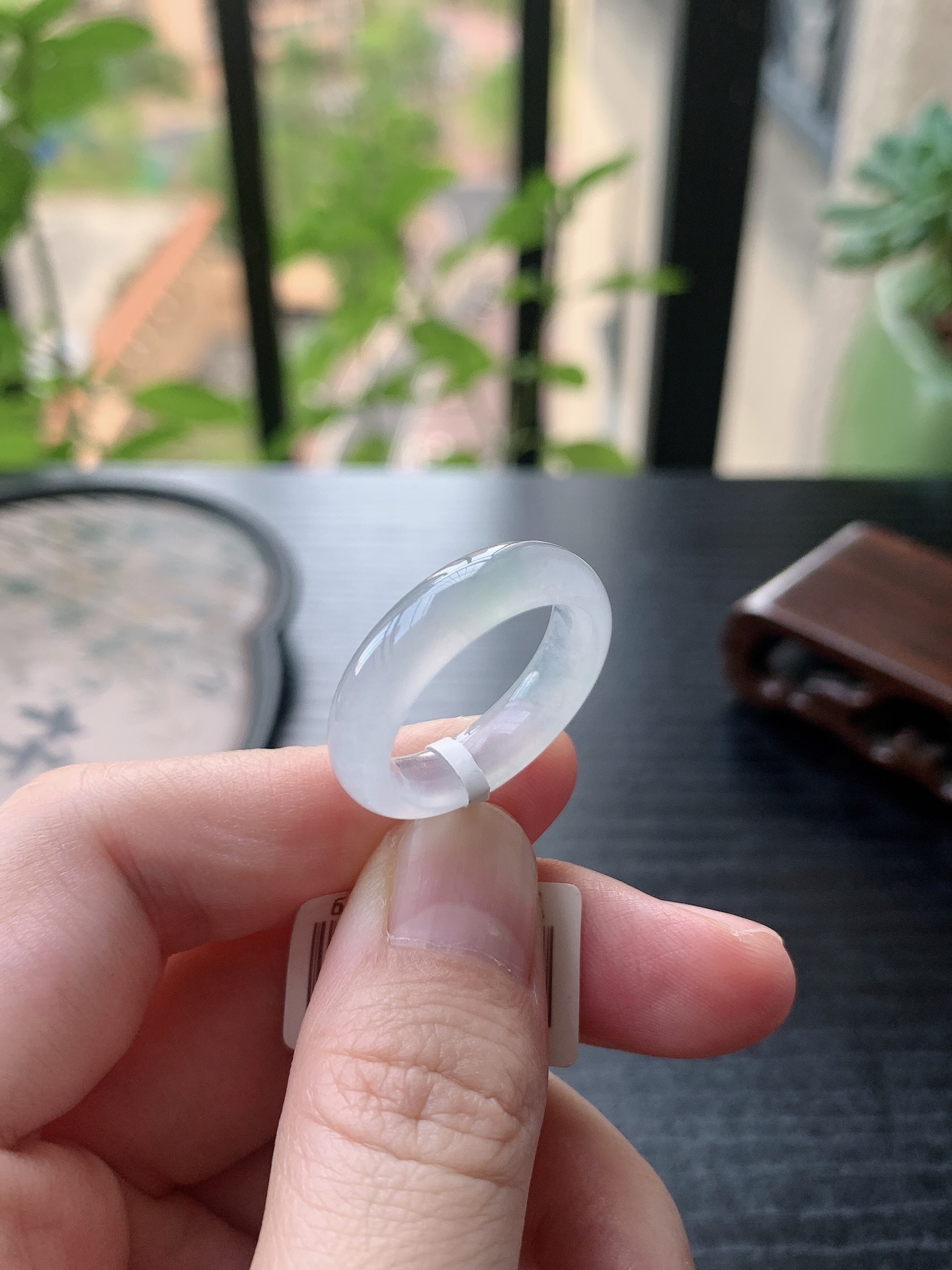 老坑冰种胶感白月光素面戒指