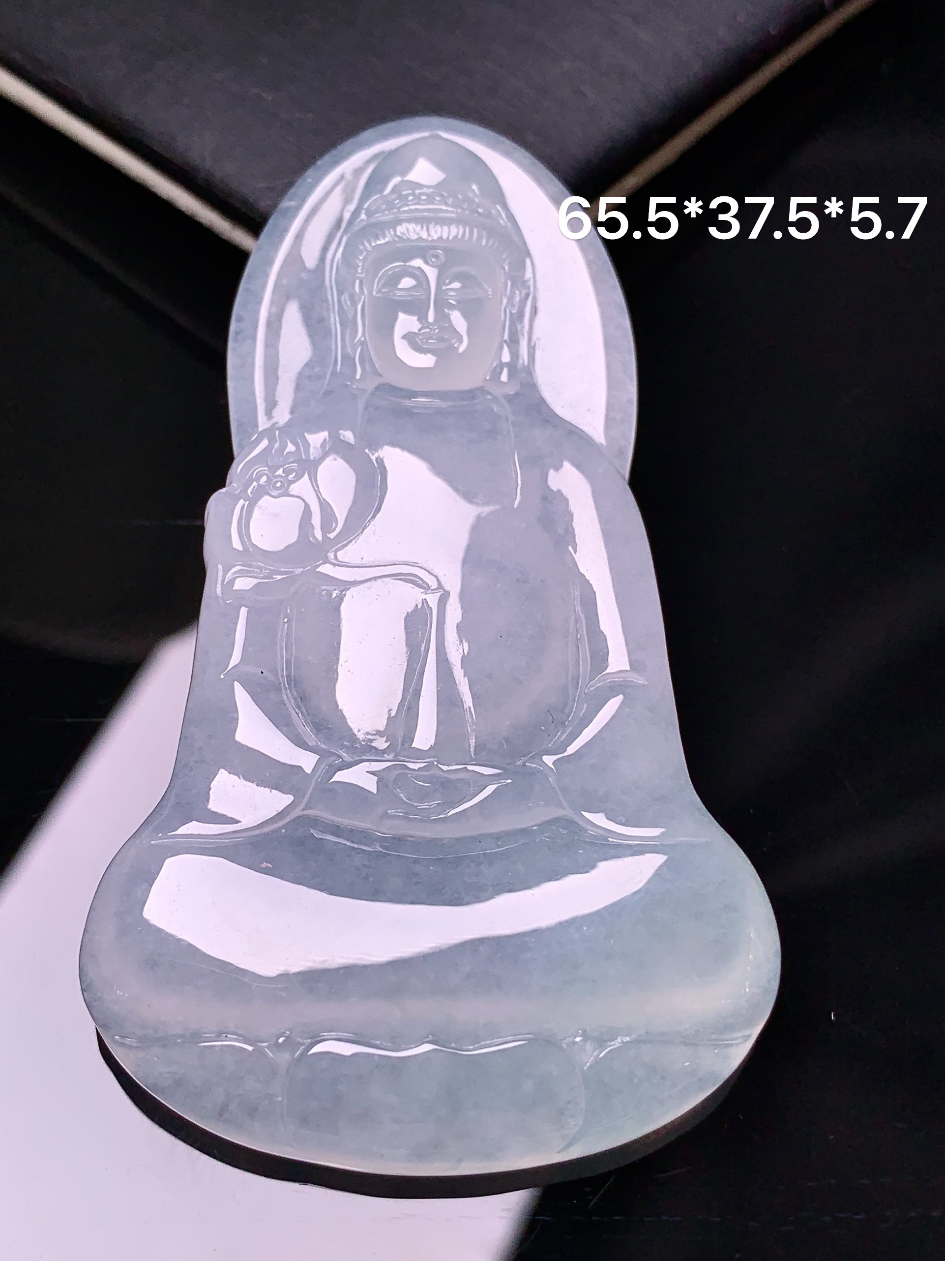 冰种观音菩萨吊坠 玉质细腻 色泽艳丽清新 整体尺寸65.5*37.5*5.7 d1