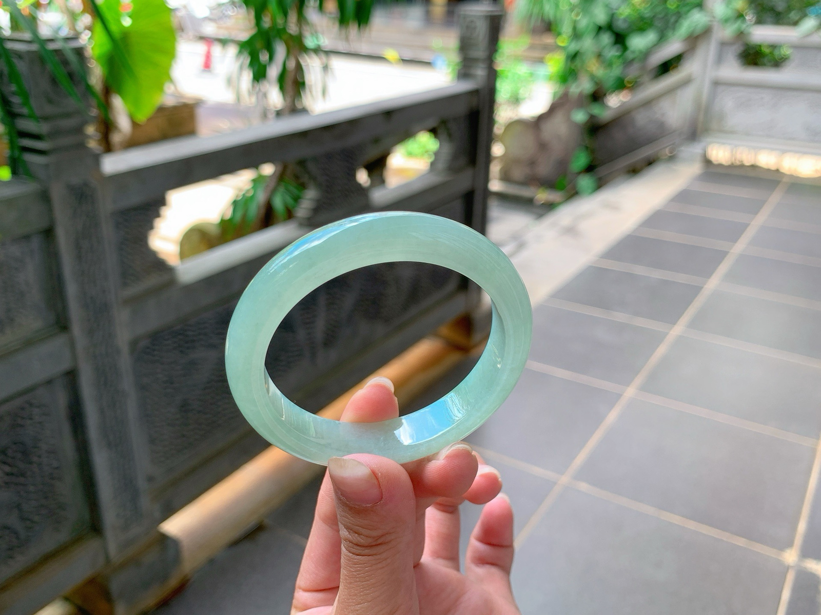 ｜53圈口
冰晴底，甜绿色系，清甜入心，冰冰润润的，特别的小清新，