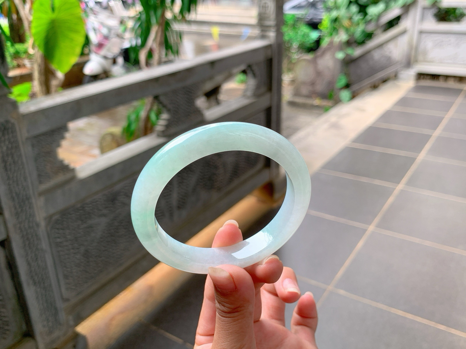 ｜59圈口
冰晴底，飘飘绿花，清新别致，淡雅自然，