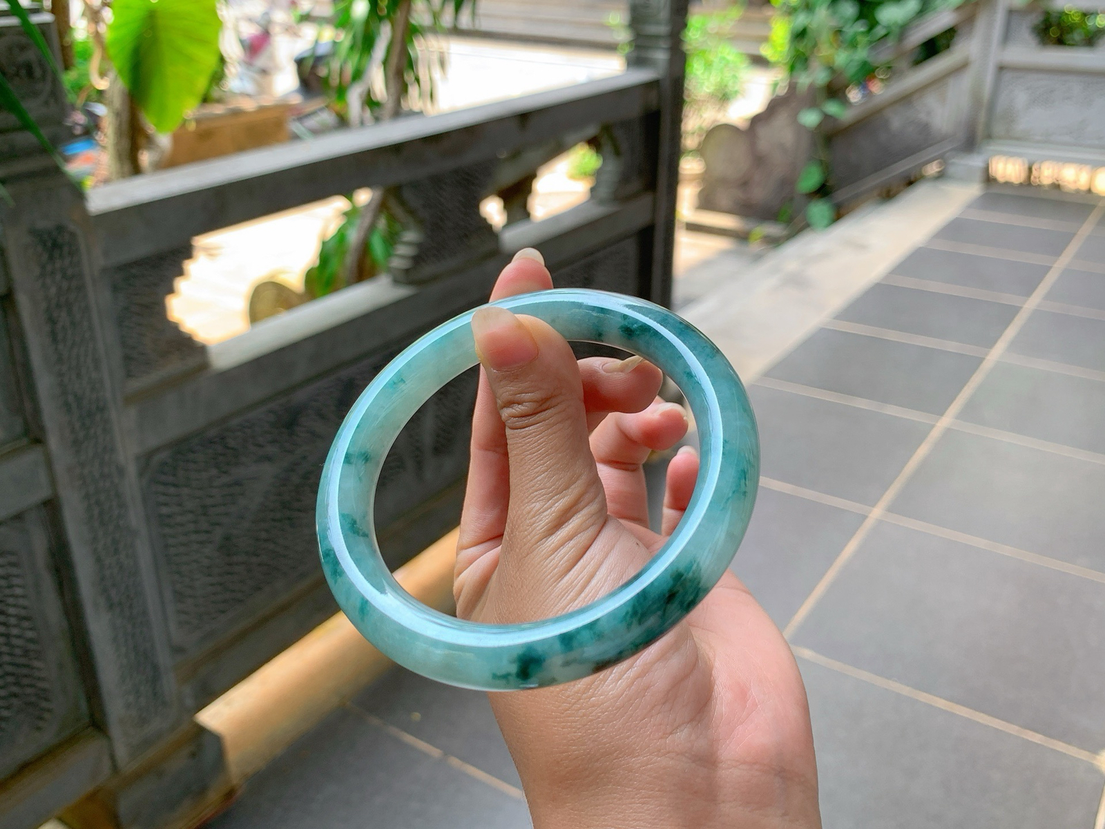 ｜65圈口
冰飘花福镯，条粗:11.1，水墨丹青画，磅礴大气，气宇轩昂，