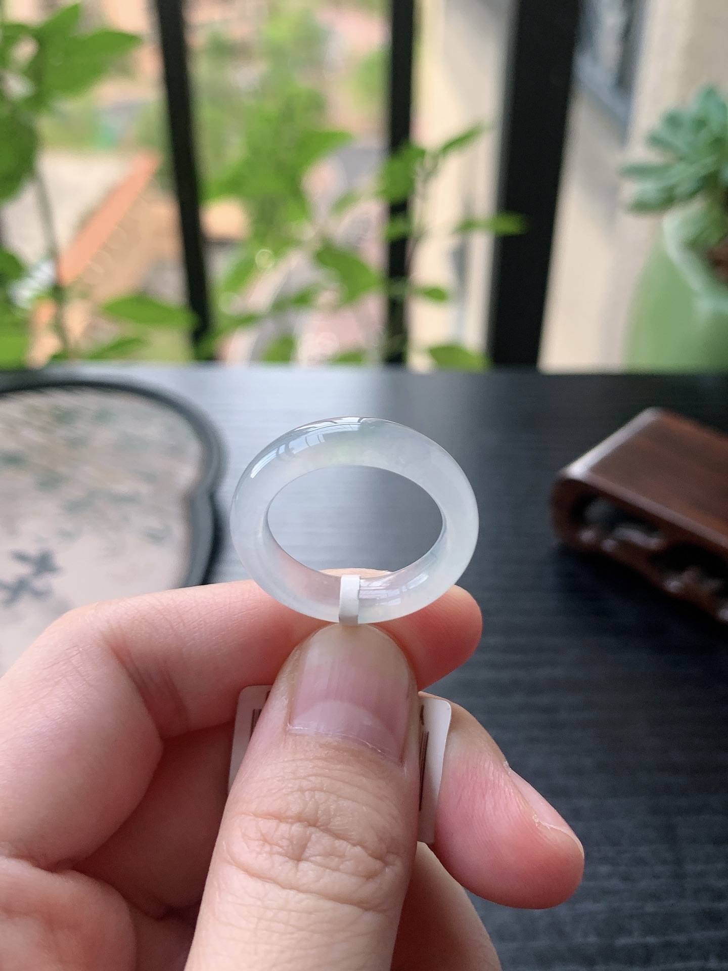 老坑冰种胶感白月光素面戒指