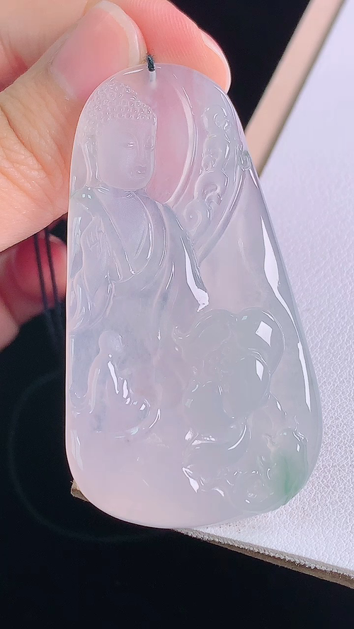 冰飘花佛牌，无裂，尺寸:58.2-31.8-5.4mm