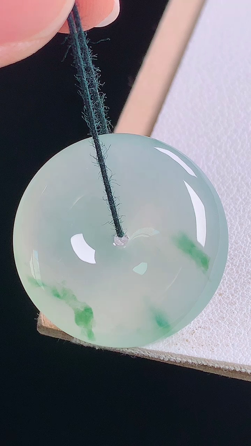 ️冰飘花平安扣，无裂，尺寸:25.6-5.9mm