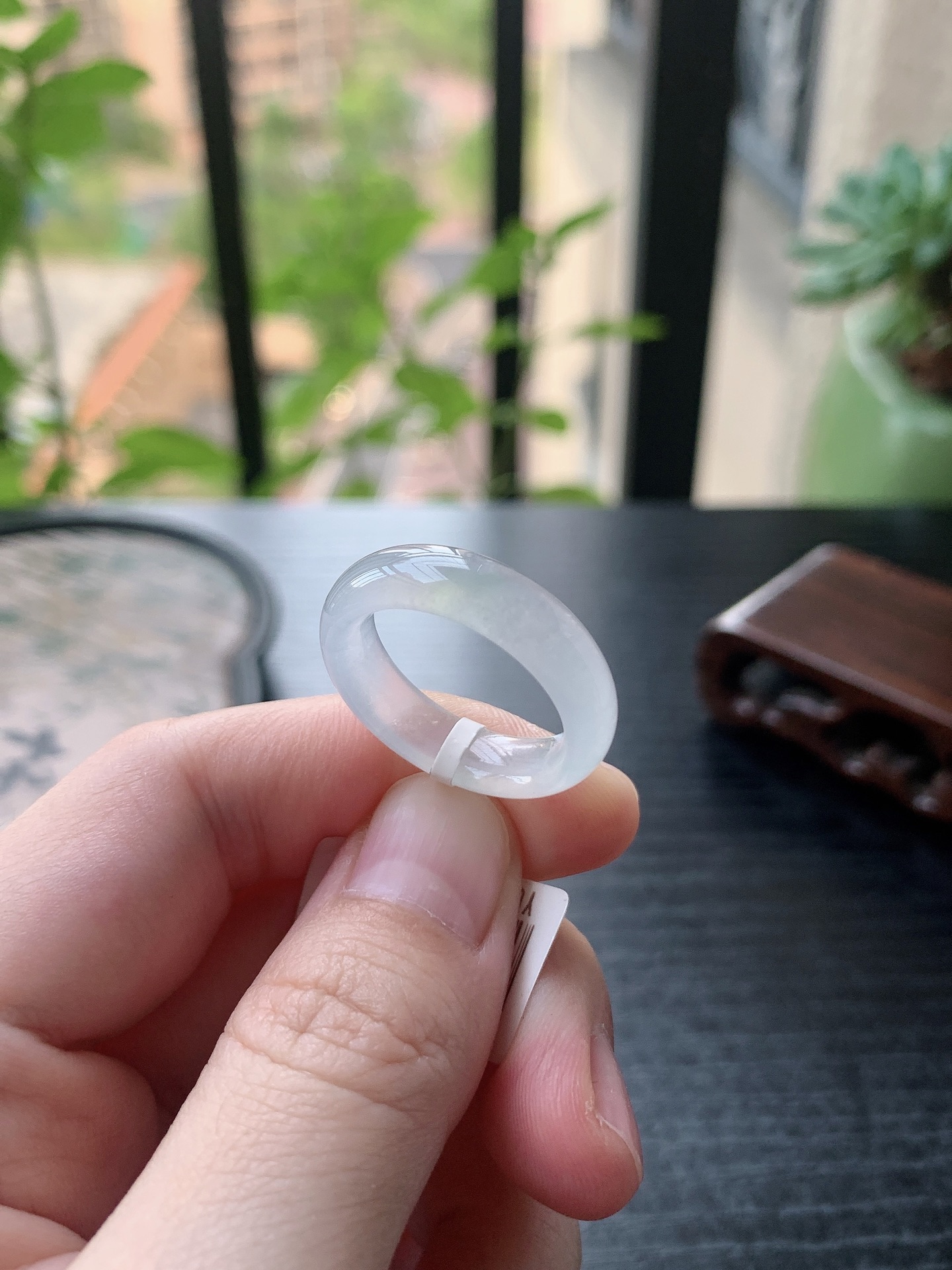 老坑冰种胶感白月光素面戒指