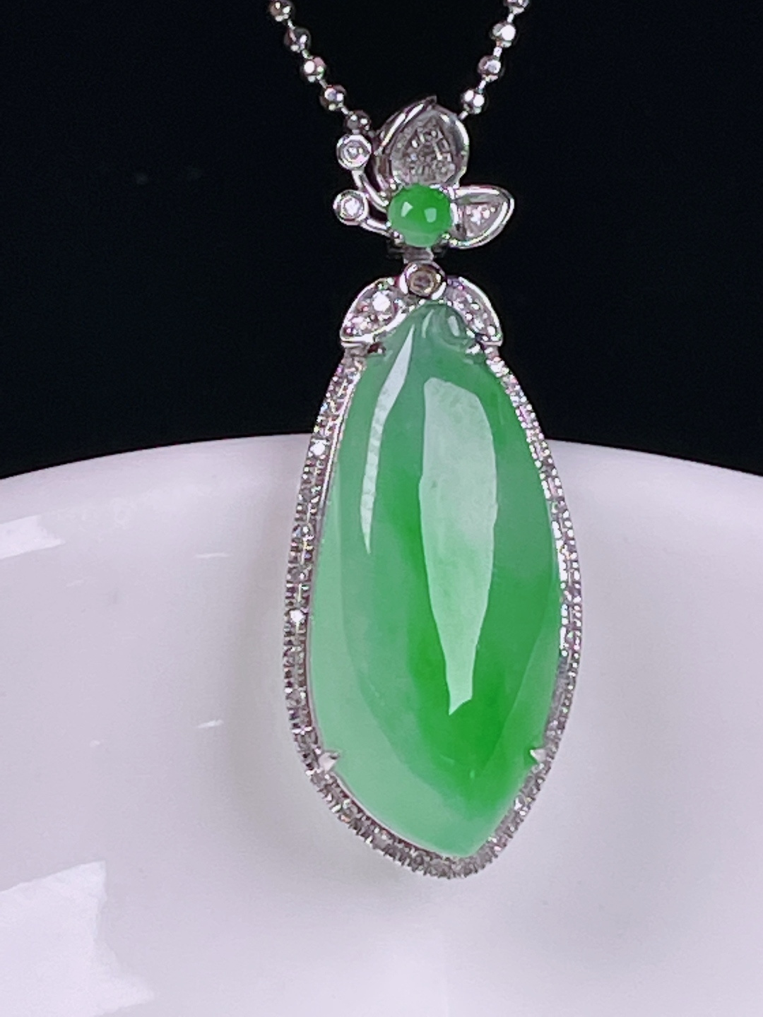 ️冰绿福瓜，老种起光，细底通透，尺寸：32.6/12.5/7.8mm0607