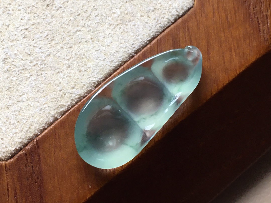 ️ 玻璃种福豆 种老起胶，底子水润，尺寸22.5*10*3.8