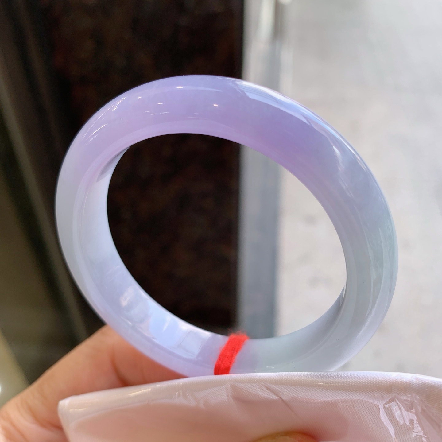 正圈 无裂 尺寸：50/10.3/8 见光不失