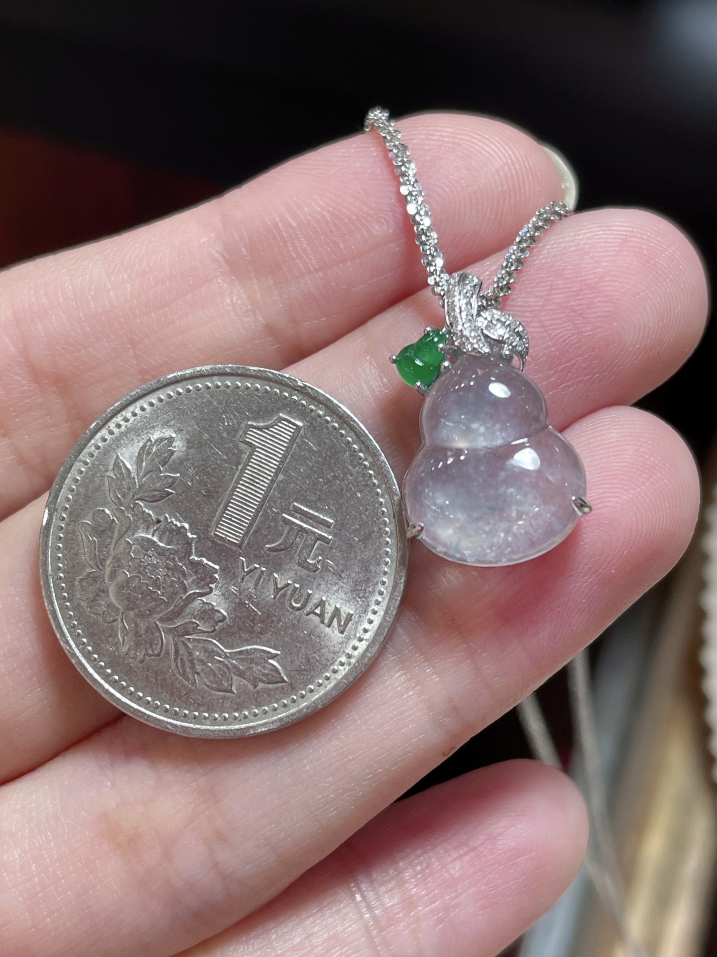 ️ 翡翠冰种葫芦吊坠，起荧光，种水好好裸石很饱满，专挑好品相，18k镶嵌，14.2-12.2-3.8