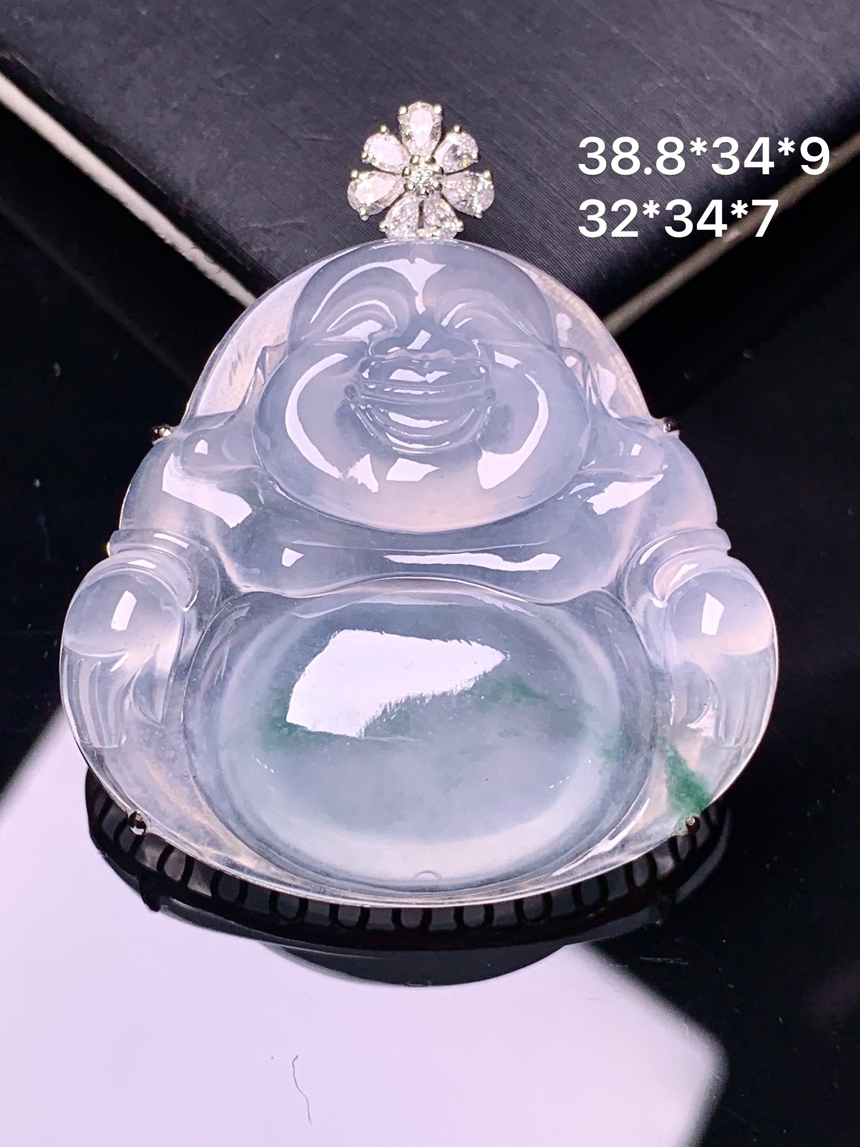 18k金钻镶嵌冰种佛公吊坠 玉质细腻 色泽艳丽清新 整体尺寸38.8*34*9 a4