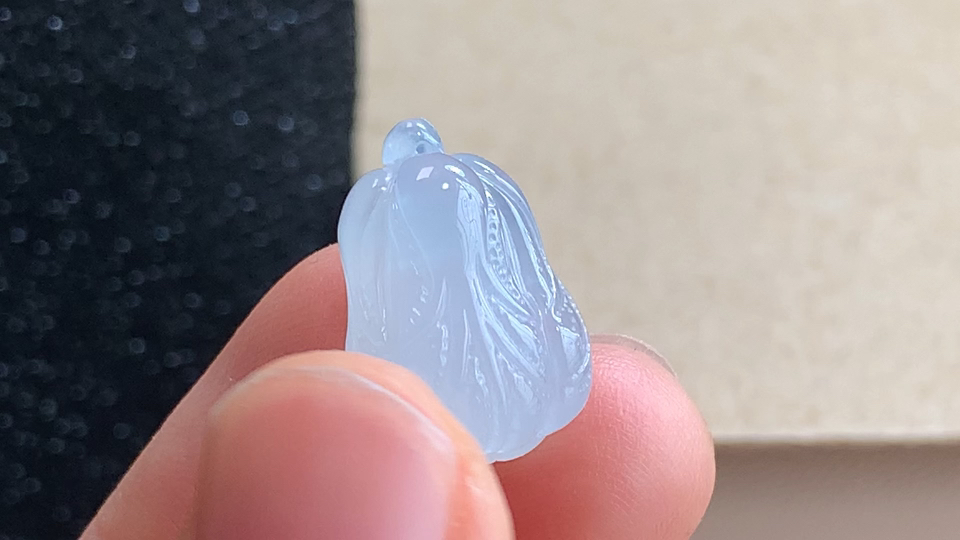 白菜，尺寸17.7-12.3-9.0mm，包A附证书