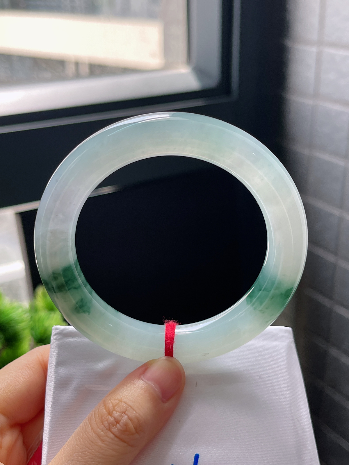 圈口55.6，冰糯种飘花翡翠圆条手镯