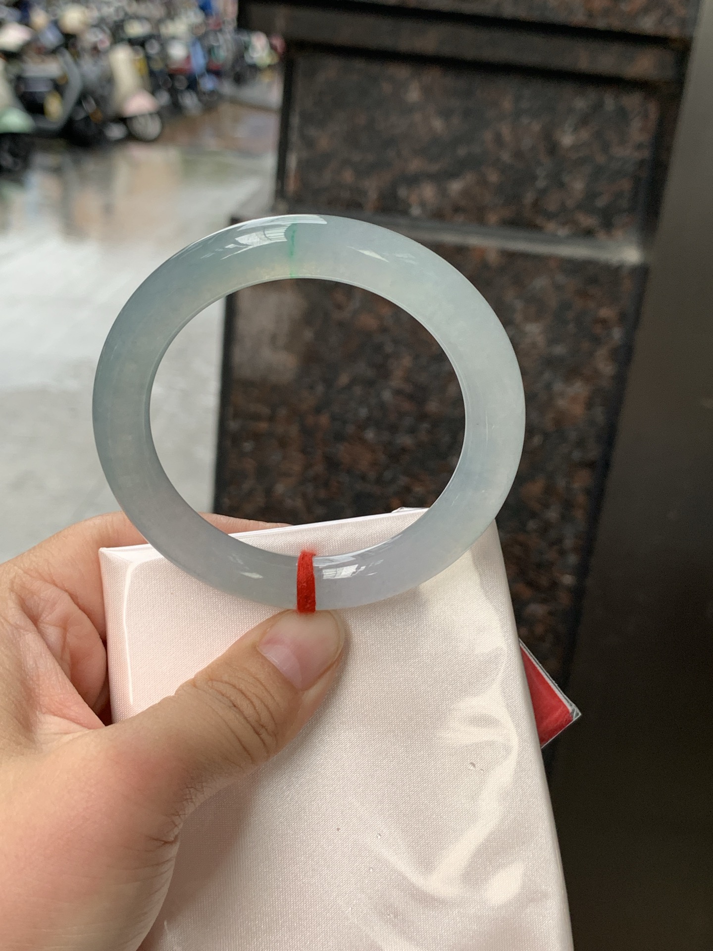冰飘绿圆条 53.5-9.2-9.2 0608-N937-1 打灯细紋，水头好，金丝绿花灵动飘逸