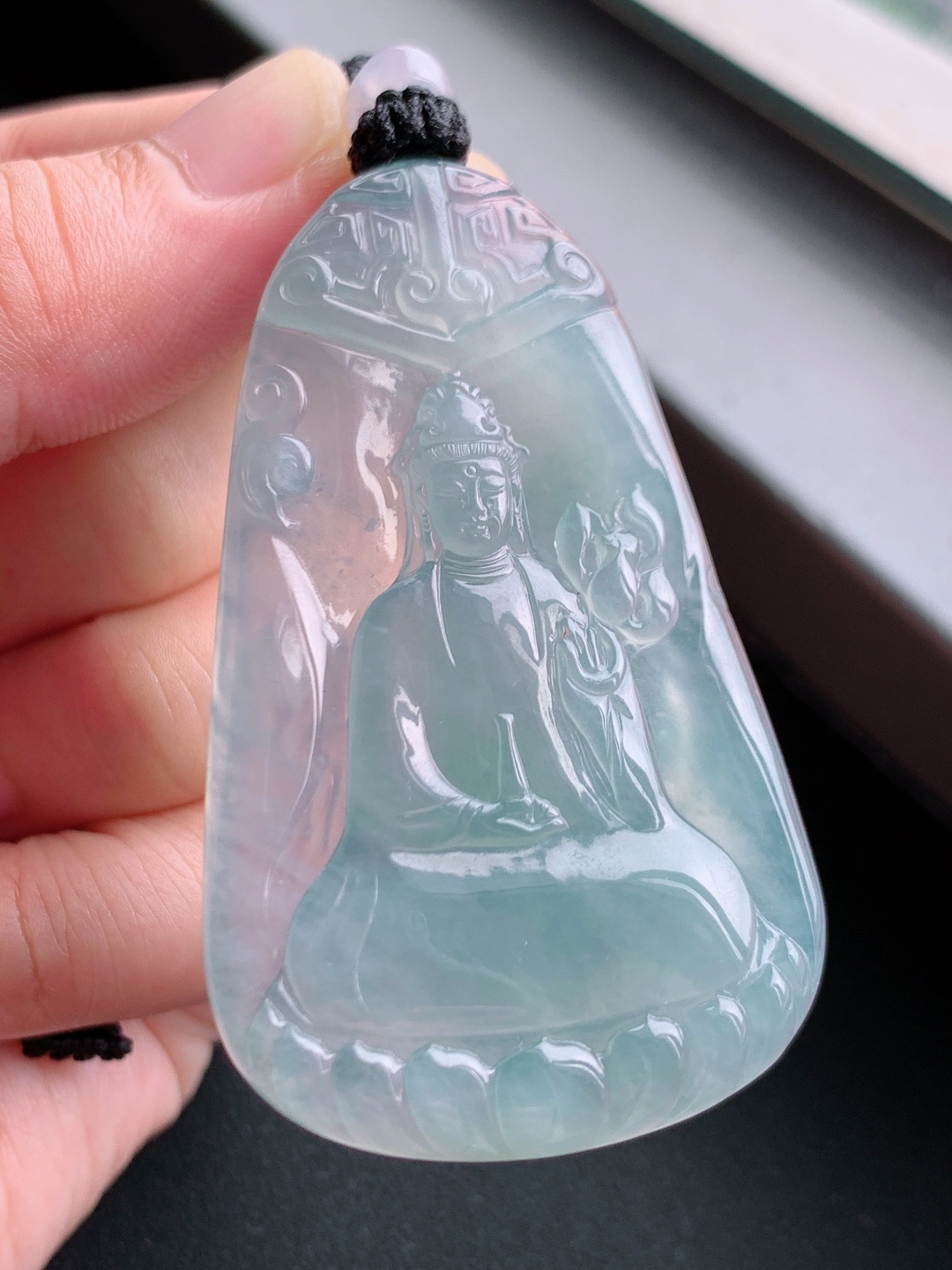 高冰观音，冰透起胶晴水清爽，线条流畅禅意十足 裸石56.3-33.8-5.5 自然光拍摄 4306