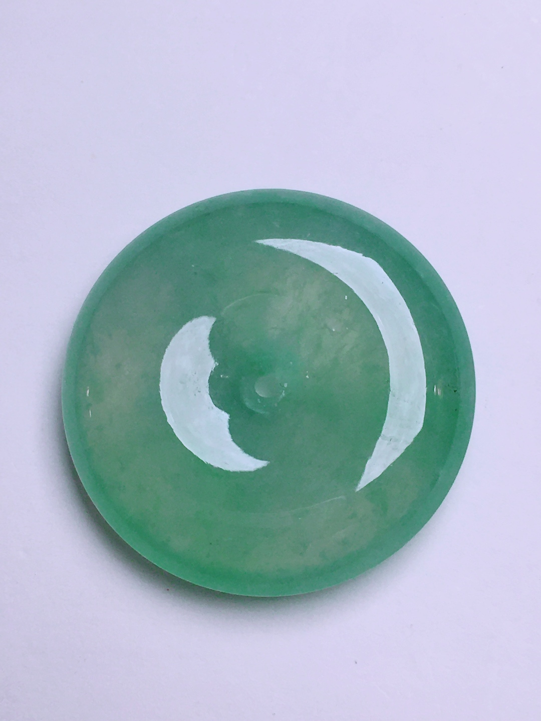 ️绿平安扣吊坠，晶莹剔透，新颖时尚，无裂，24.5-5.5