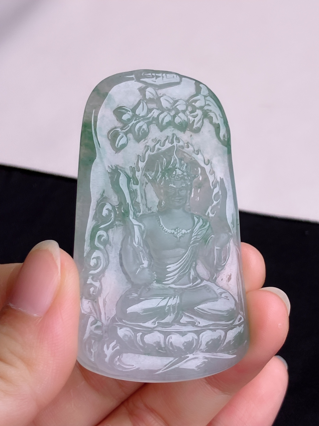 冰飘花观音，晶莹剔透，尺寸67.3/38.5/5/自然光实拍