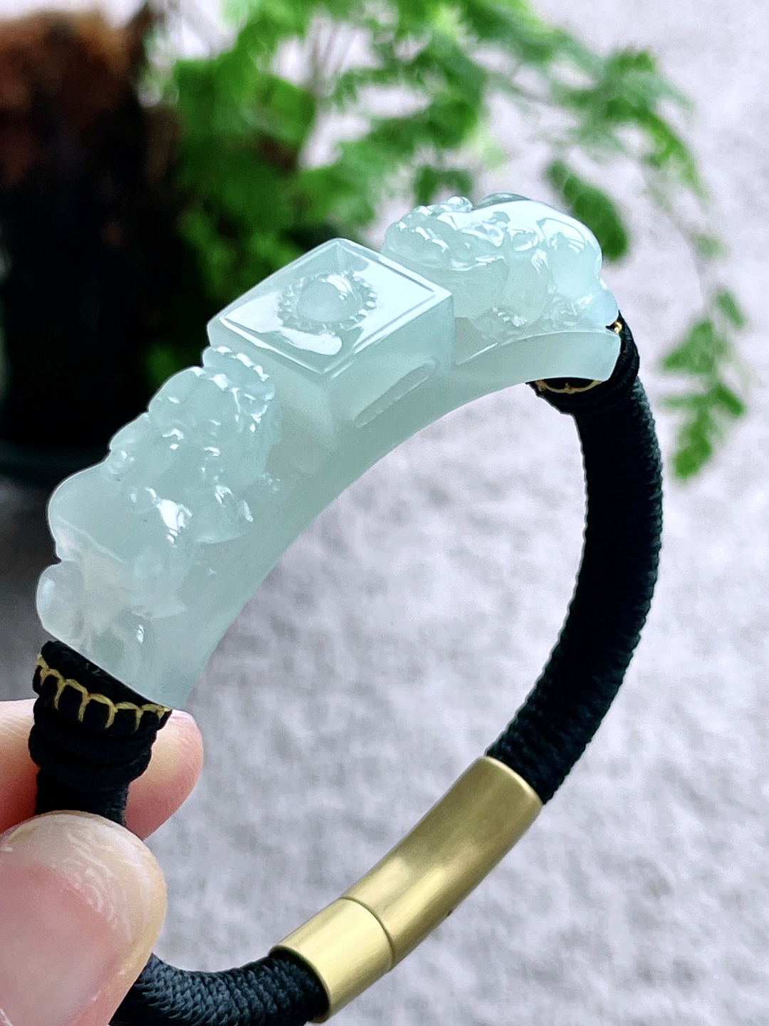 冰晴水貔貅手牌 立体精雕 超厚