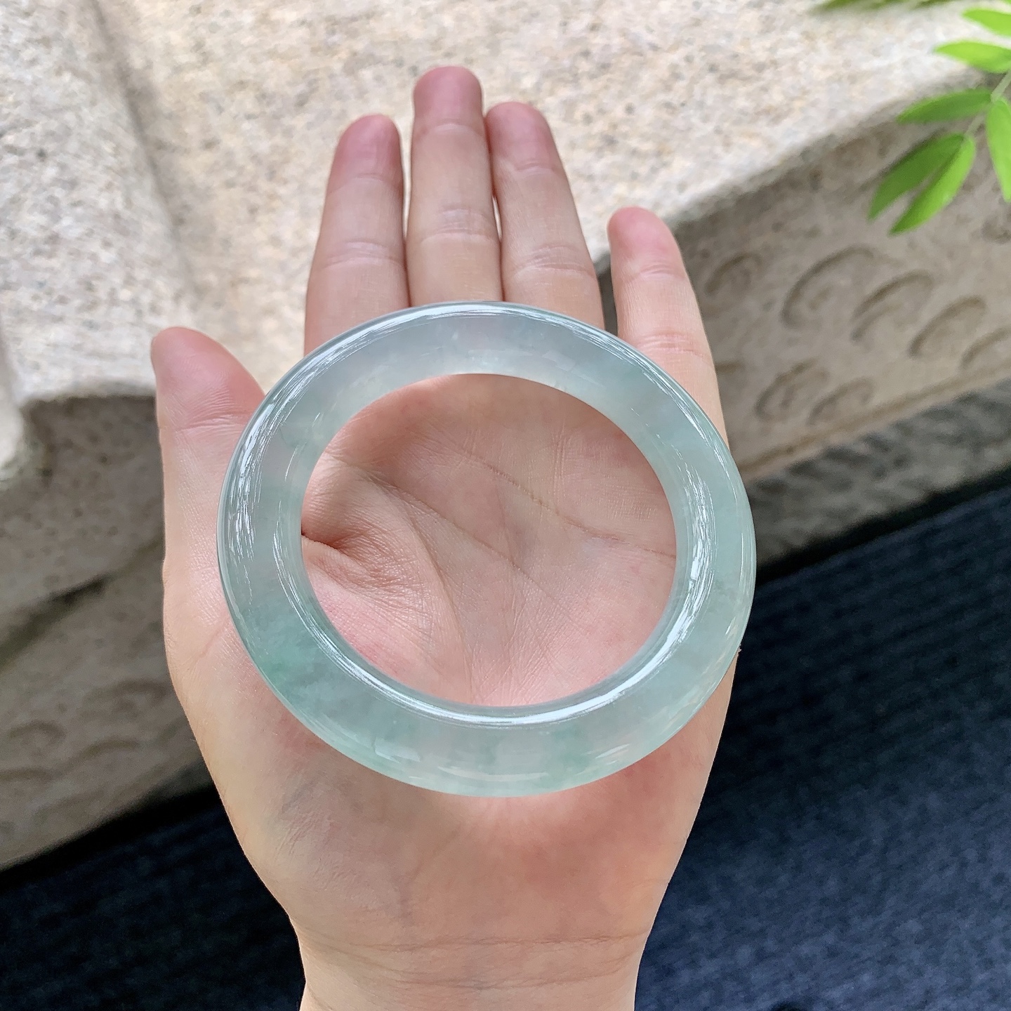 圆条53 54【编码】FH060921【描述】冰晴绿，清透，水润，种老，细腻，打灯有絮线