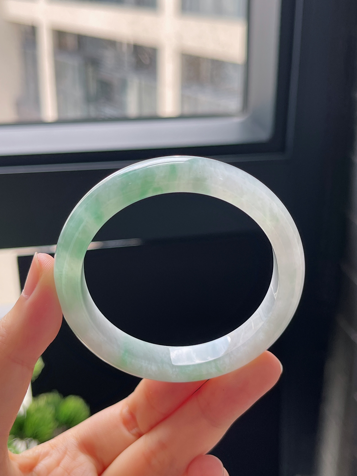 圈口49.9，冰糯飘花小圈口正圈翡翠手镯
