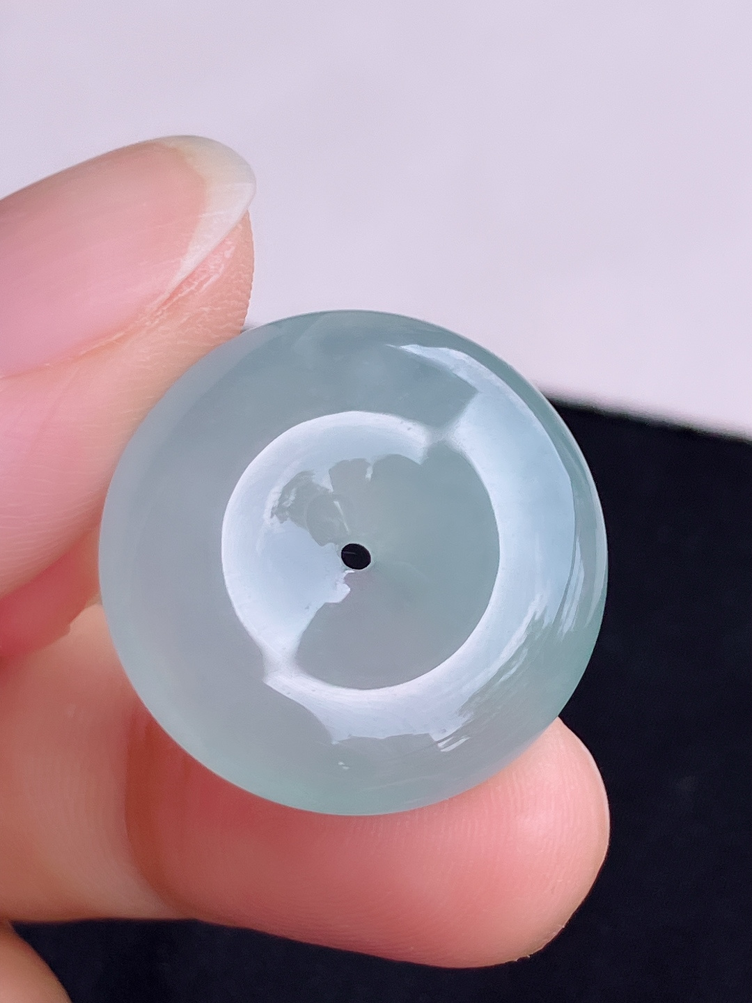 底色平安扣，晶莹剔透，尺寸23.6/5.8/自然光实拍