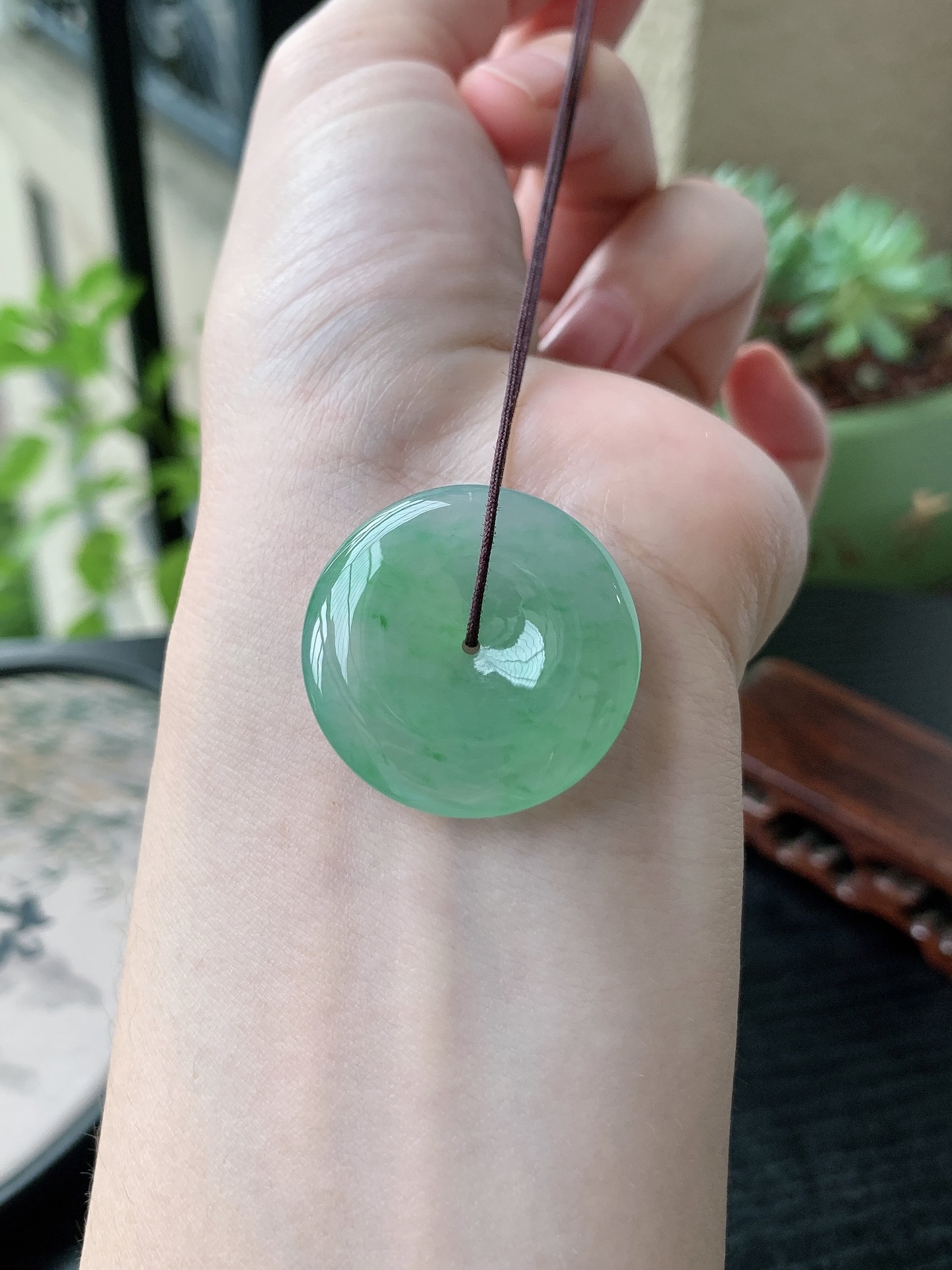 老坑冰种胶感飘阳绿平安扣吊坠 裸石尺寸:28.3-5.6mm