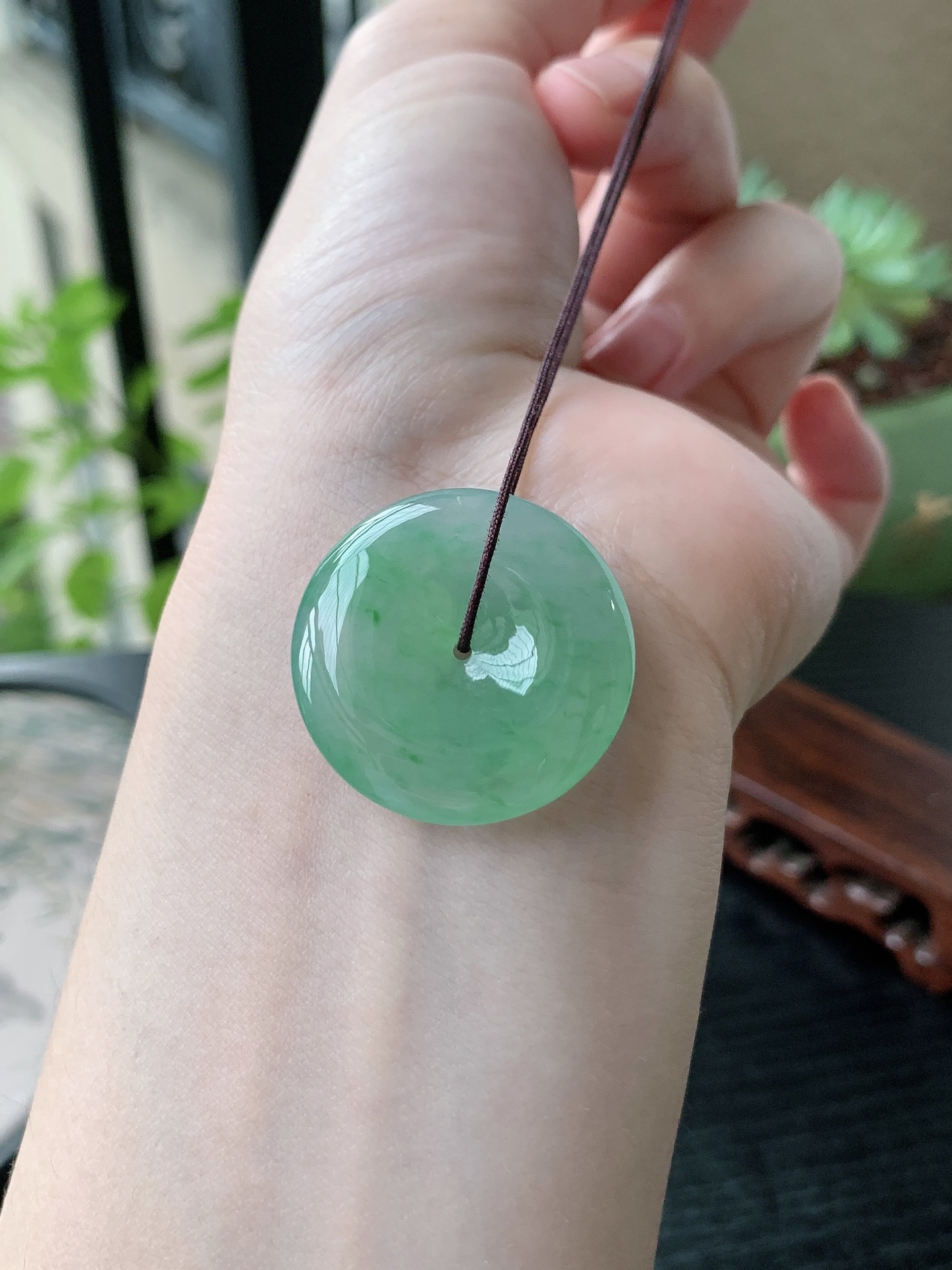 老坑冰种胶感飘阳绿平安扣吊坠 裸石尺寸:28.3-5.6mm