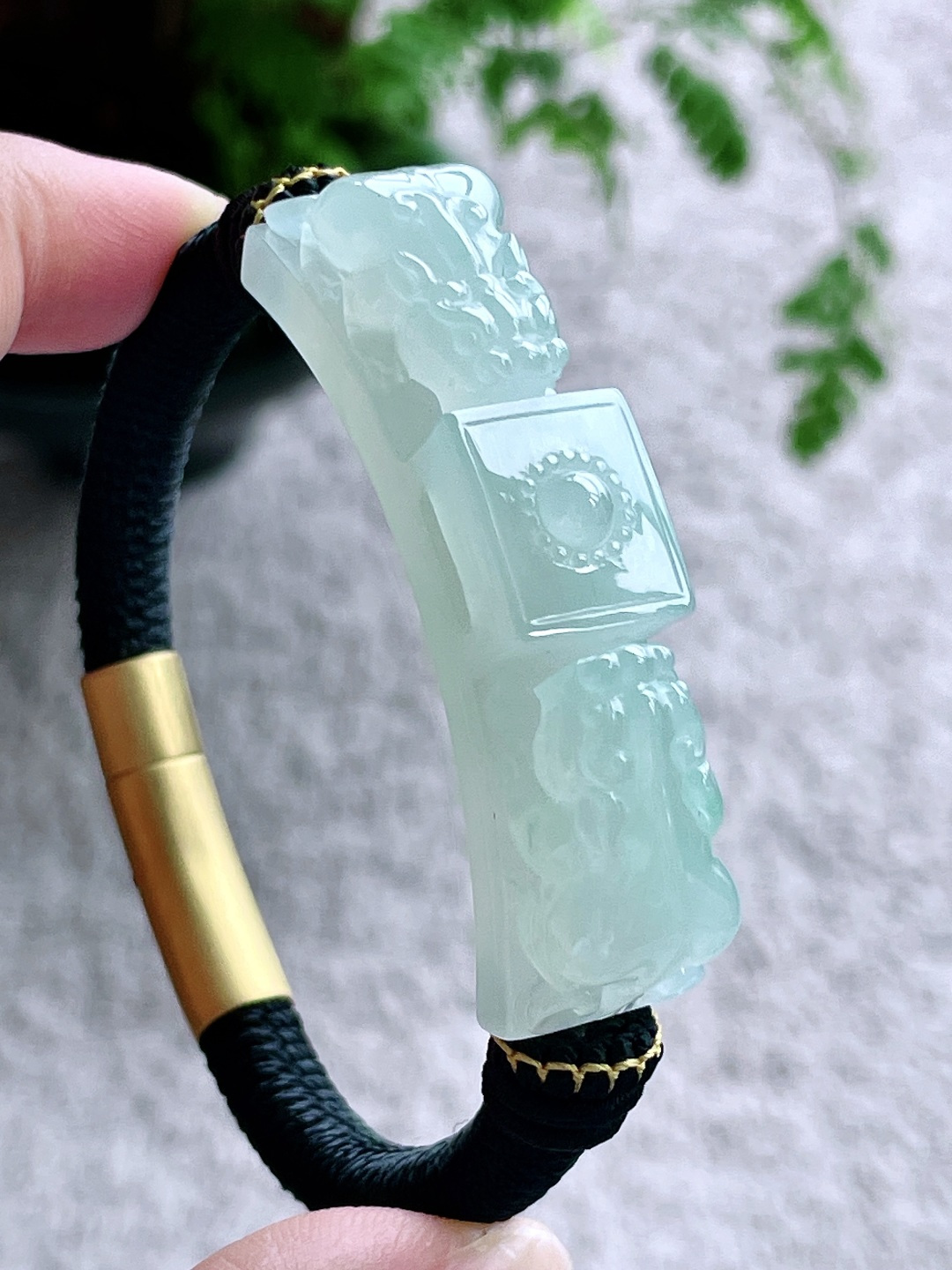 冰晴水貔貅手牌 立体精雕 超厚