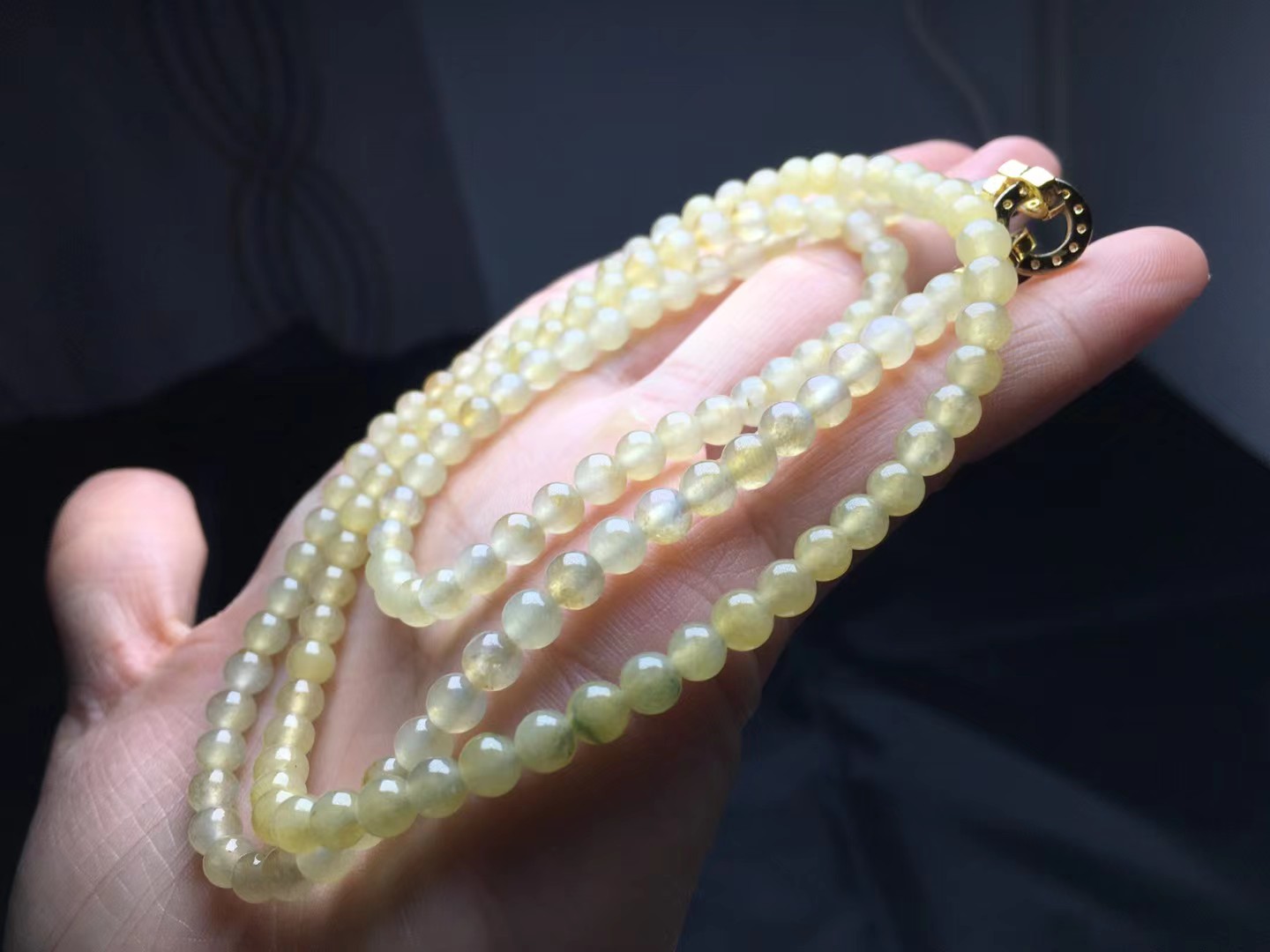 黄翡珠链，卡5mm，138颗，种好，玉质细腻，均匀，色浓，实物更美