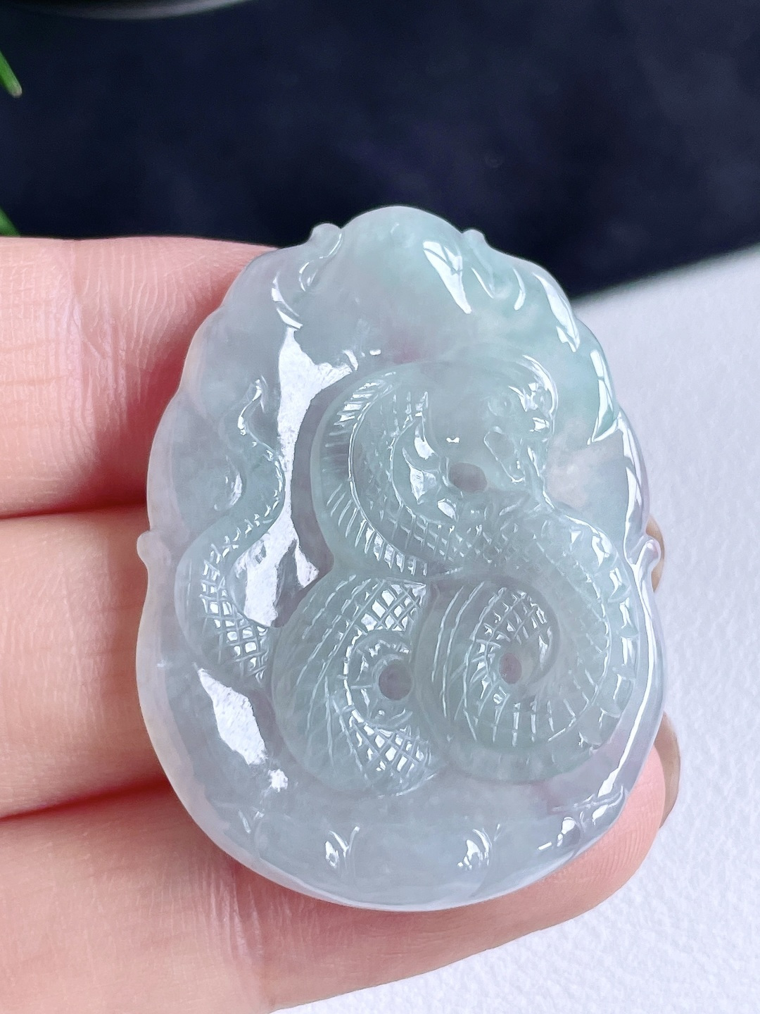 糯冰晴水生肖蛇牌吊坠 缅料 无裂 性比高 尺寸40-30-5 重量12克