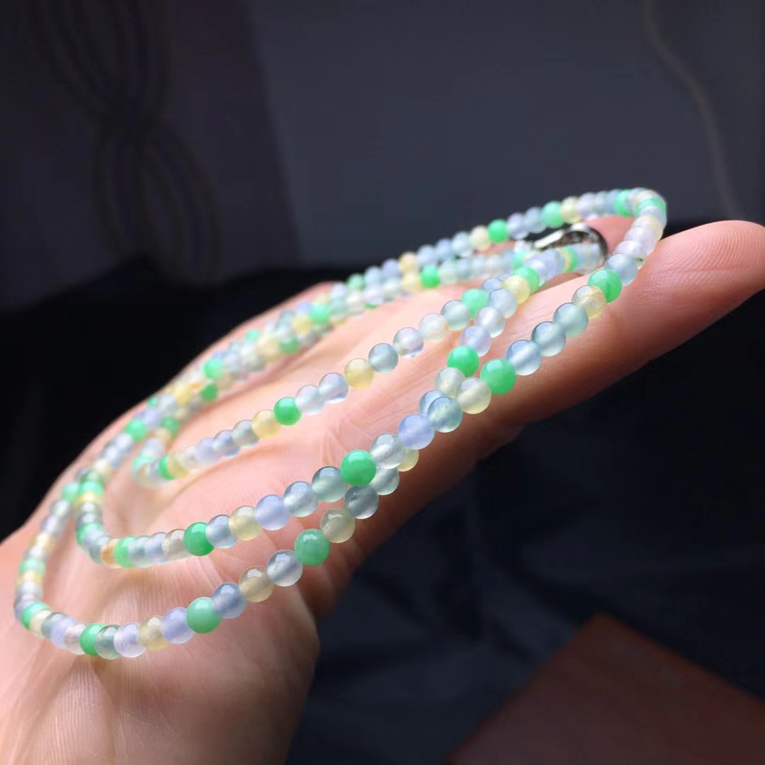 ️ 三彩小米珠链，卡3.5mm，200颗，种好，色彩斑斓，鲜艳，玉质细腻，均匀，颗颗精选