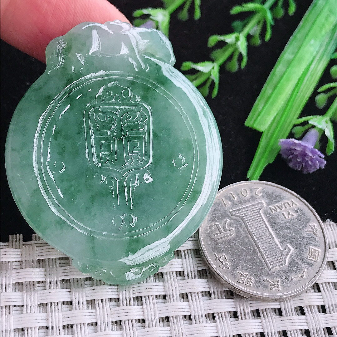 实拍A货翡翠48/39.5/4.3老坑冰胶飘花仿古福牌吊坠翡翠玉牌