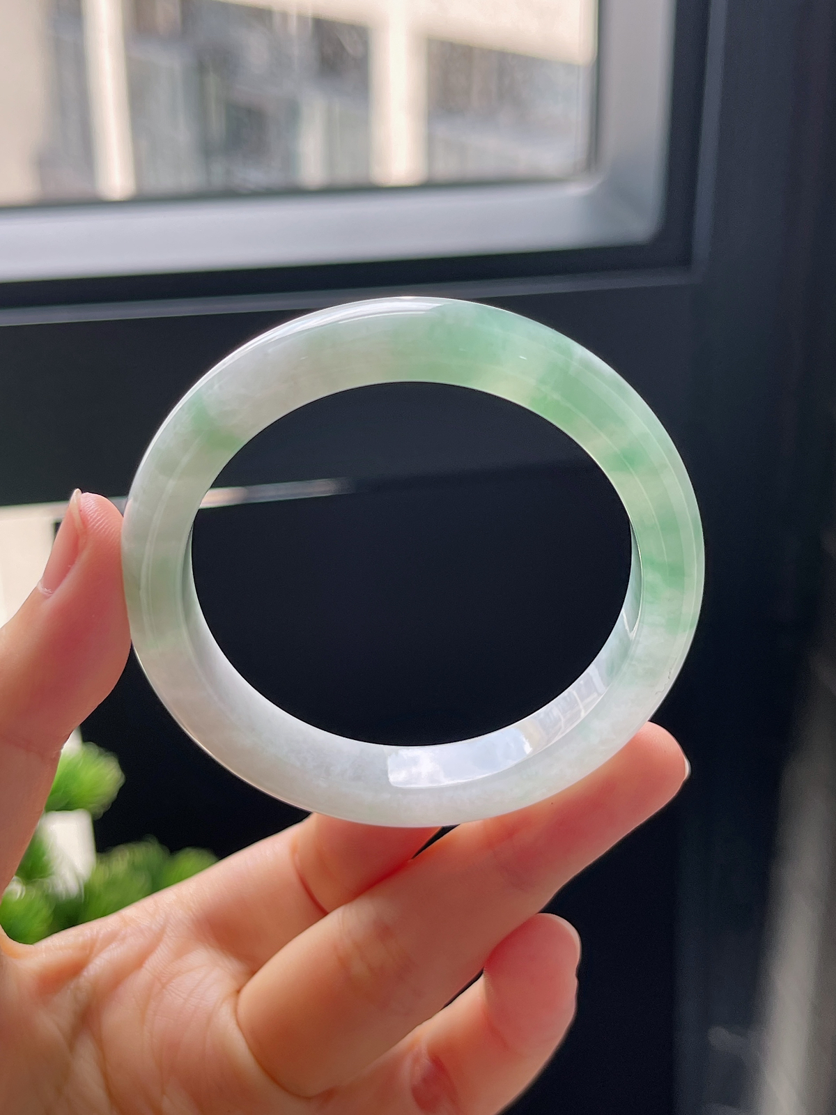 圈口49.9，冰糯飘花小圈口正圈翡翠手镯