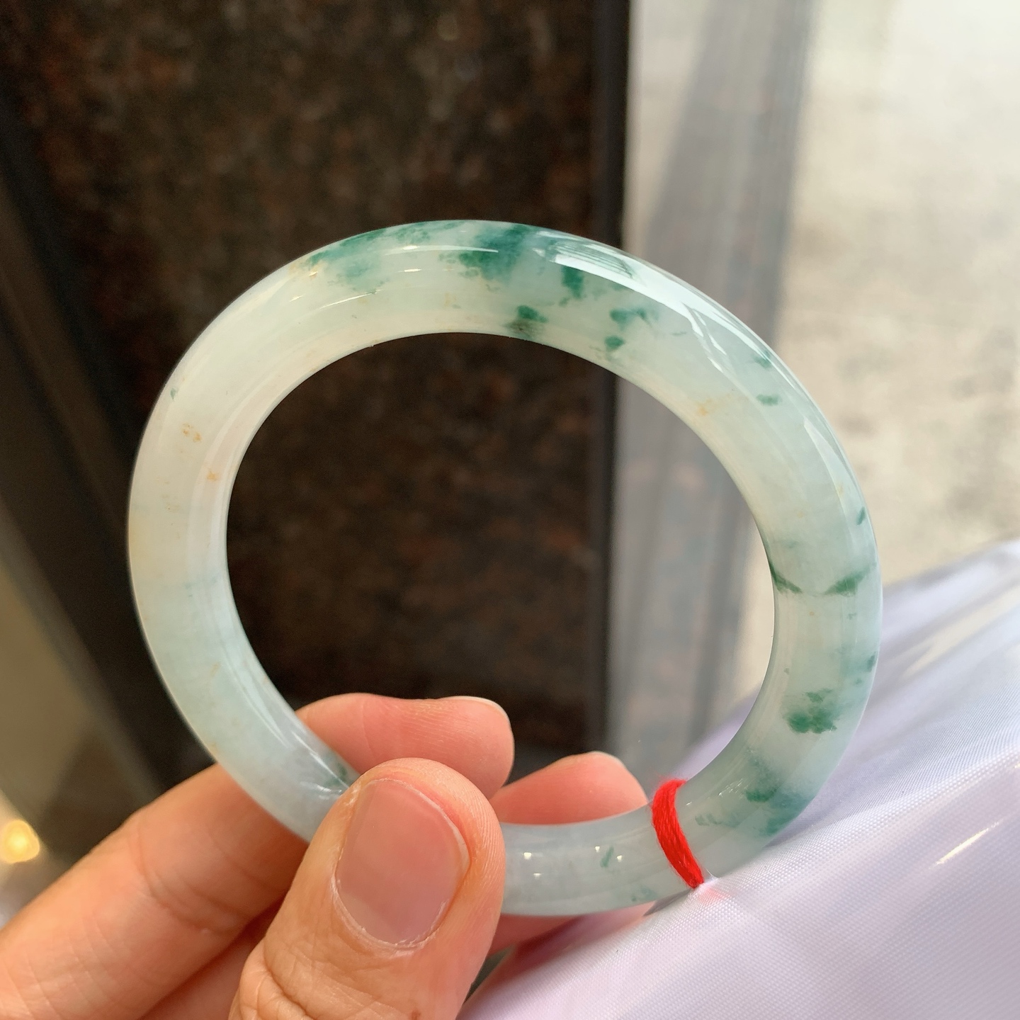 圆条黄翡飘花 微细纹 尺寸：54.8/9.2 细腻