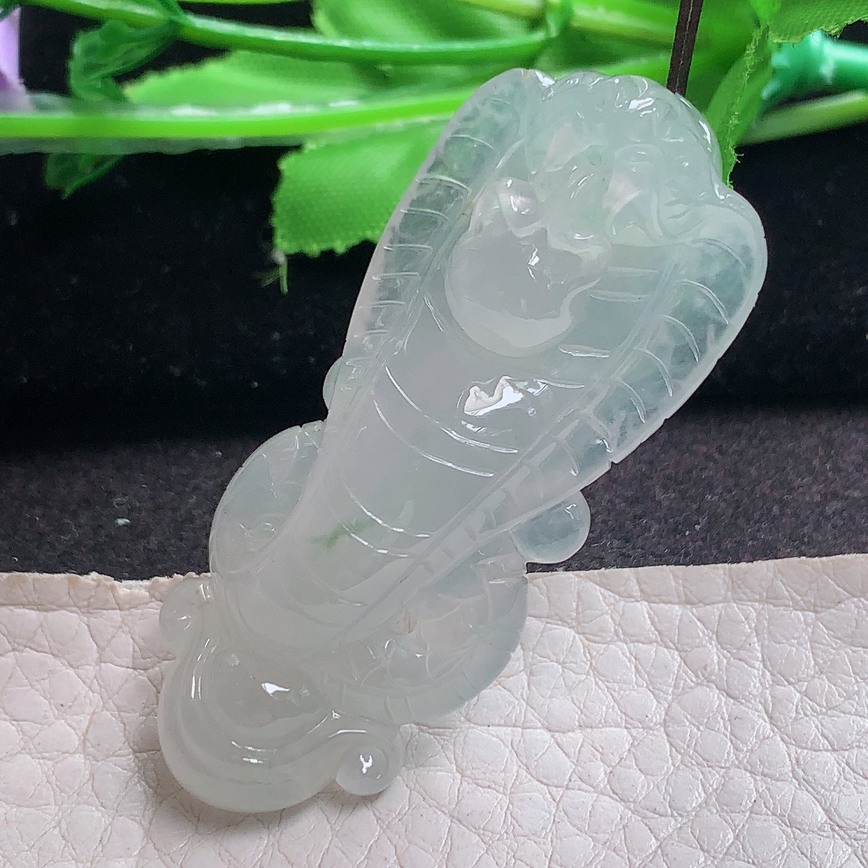 hx实拍53.9*23.6*13.5缅甸翡翠a货冰纯立体蛇 腰缠万贯玉吊坠 玉挂件