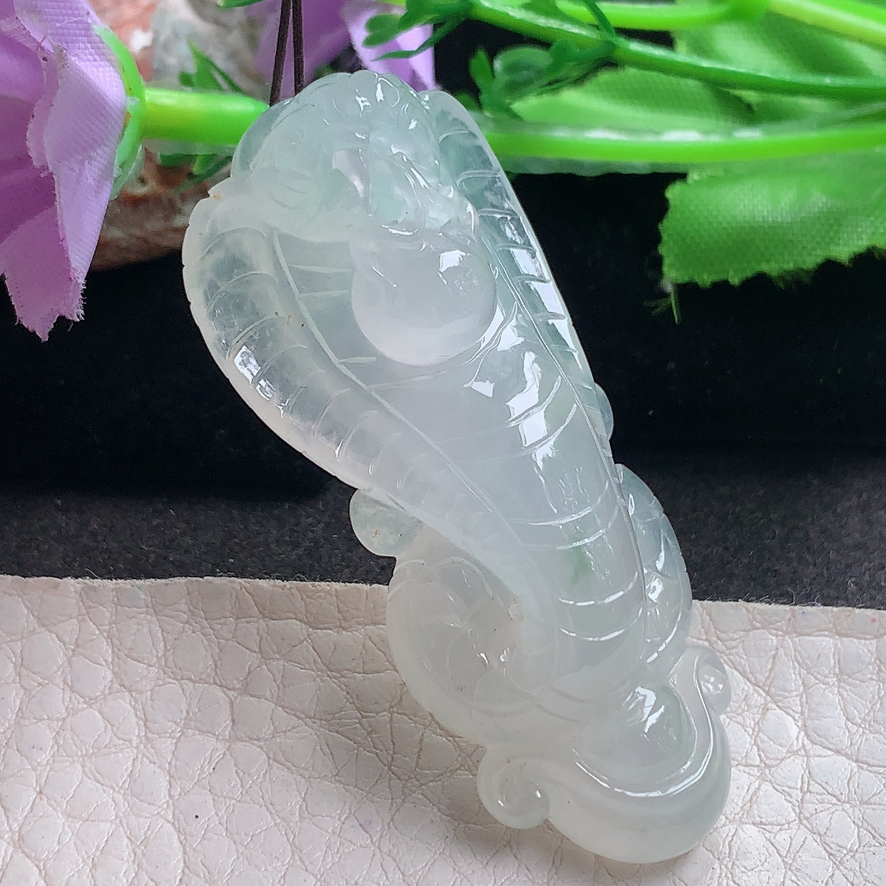 hx实拍53.9*23.6*13.5缅甸翡翠a货冰纯立体蛇 腰缠万贯玉吊坠 玉挂件