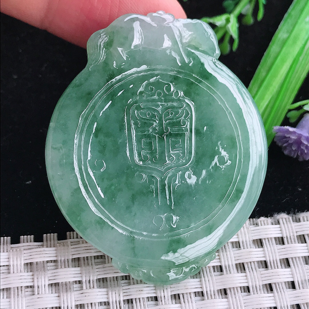 实拍A货翡翠48/39.5/4.3老坑冰胶飘花仿古福牌吊坠翡翠玉牌
