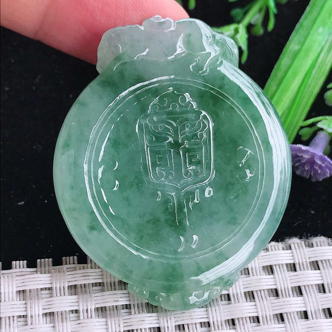 实拍A货翡翠48/39.5/4.3老坑冰胶飘花仿古福牌吊坠翡翠玉牌