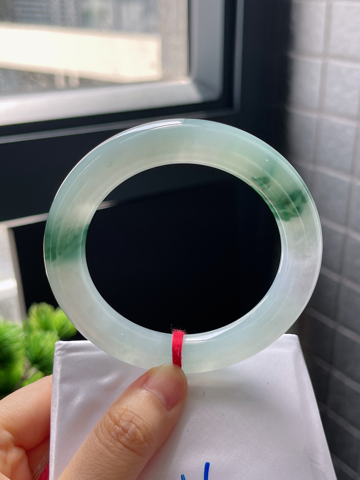 圈口55.6，冰糯种飘花翡翠圆条手镯