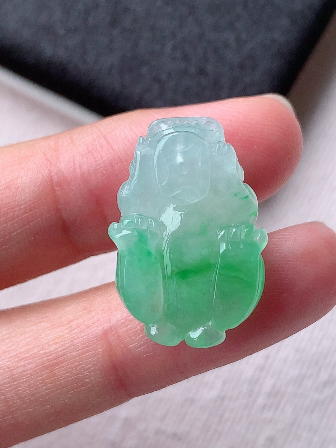 ️️ 冰飘绿貔貅挂件种老底子细腻，品相喜悦，佩戴精致优雅，22.9-15-10.7
